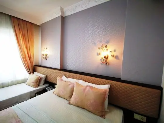 Standard Üç Kişilik Oda