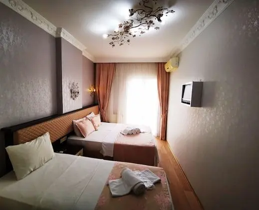 Standard Üç Kişilik Oda