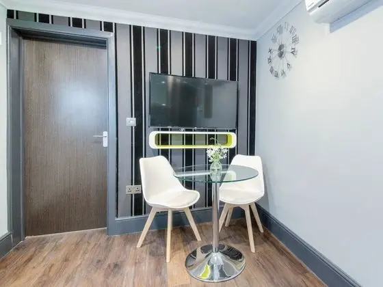 Apart Daire, Özel Banyo, Bahçe Manzaralı (Wroxham)