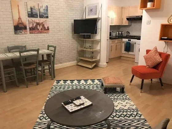 Apart Daire, 1 Çift Kişilik Yatak ve Çekyat