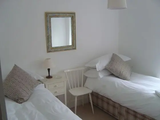 Kır Evi, Özel Banyo (Bronfelin)