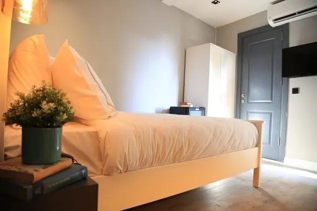 Economy Room
