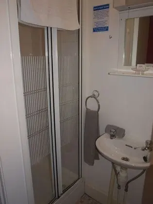 Deluxe Tek Büyük Yataklı Oda, Banyolu/Duşlu