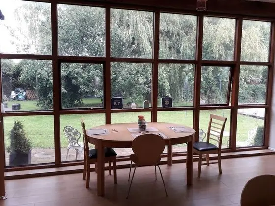 Basic Tek Büyük Yataklı Oda
