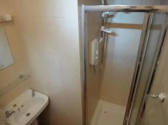 Tek Kişilik Oda, Banyolu/Duşlu