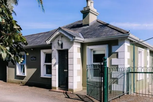 Kır Evi, Özel Banyo (Gate Lodge No.86)