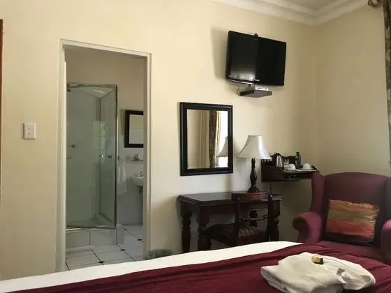 Luxury Tek Büyük veya İki Ayrı Yataklı Oda (Buckingham (2))