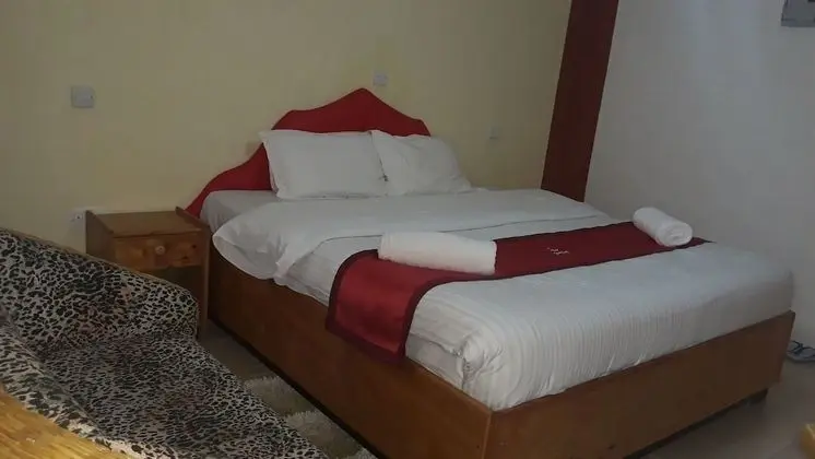 Standard Tek Büyük veya İki Ayrı Yataklı Oda