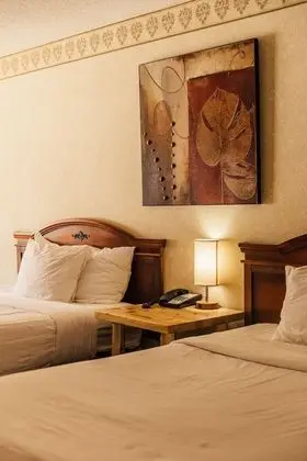 Standard Room, 2 Queen Beds (Creekside)