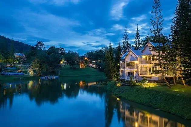 Deluxe Lake View