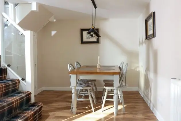 Kır Evi, Banyolu/Duşlu (Self Catered - 3 Peoples)