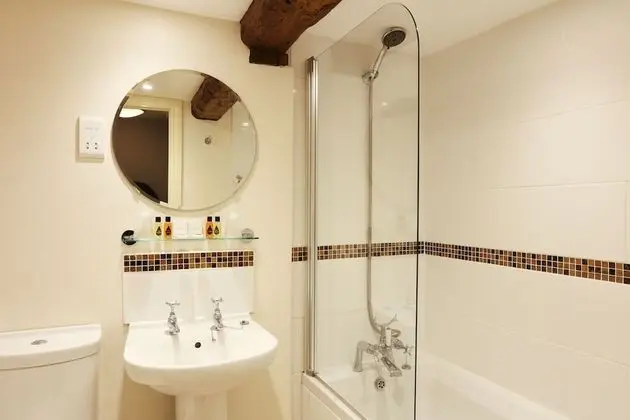 Tek Büyük Yataklı Oda, Banyolu/Duşlu