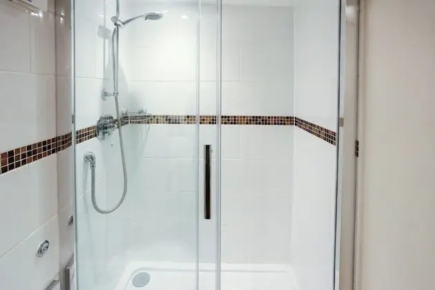 Tek Kişilik Oda, Banyolu/Duşlu