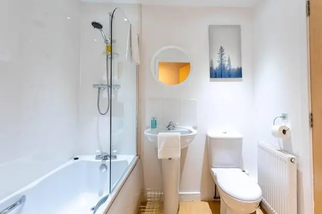 Apart Daire, Engellilere Uygun, Banyolu/Duşlu (BroomPark)