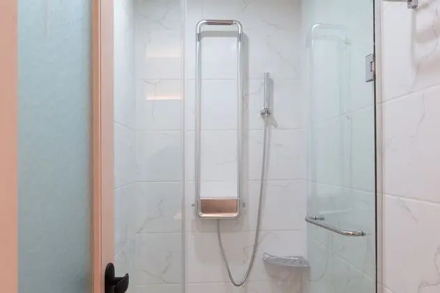 Basic Tek Kişilik Oda (Shared Bathroom)