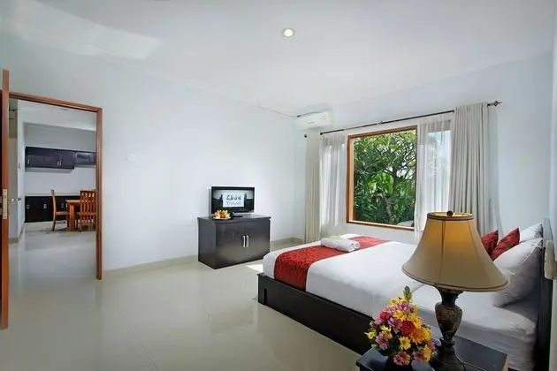 Villa, 3 Yatak Odası, Havuz Manzaralı