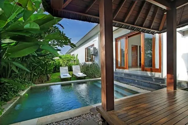 Villa, 3 Yatak Odası, Havuz Manzaralı