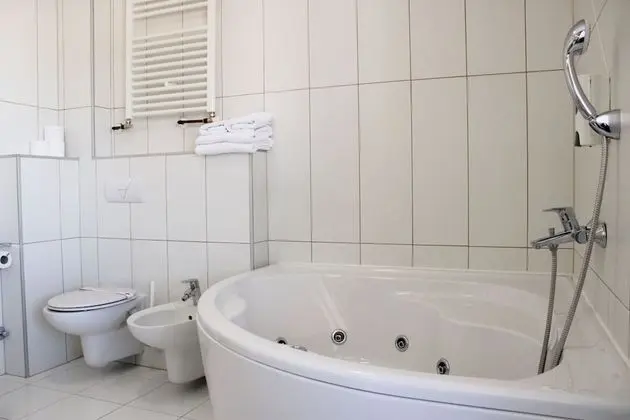 Deluxe Tek Büyük Yataklı Oda, Birden Çok Yatak, Balkon, Şehir Manzaralı
