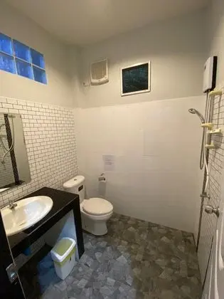 Ev