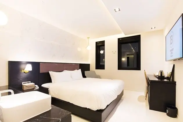Premium Tek Büyük Yataklı Oda, Sigara İçilmez (with Spa)