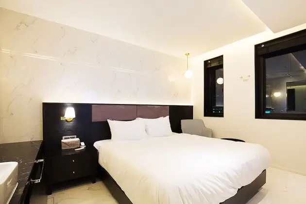 Premium Tek Büyük Yataklı Oda, Sigara İçilmez (with Spa)
