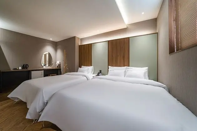 Deluxe Üç Kişilik Oda