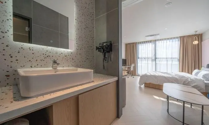 Deluxe Tek Büyük Yataklı Oda