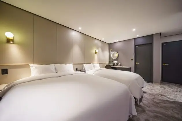 Standard Twin Room, 2 Beds (Styler)