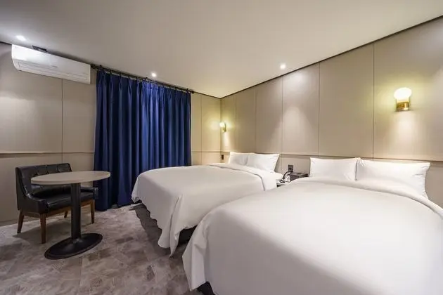 Standard Twin Room, 2 Beds (Styler)