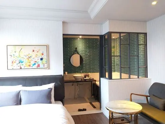 Standard Tek Büyük Yataklı Oda