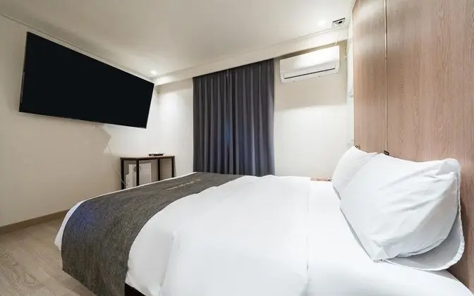 Oda (Semi-special room - 2PC (CPU I5-9400 )