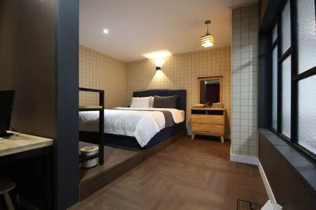 Deluxe Tek Büyük Yataklı Oda