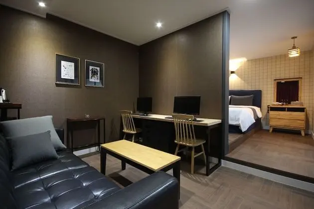 Deluxe Tek Büyük Yataklı Oda