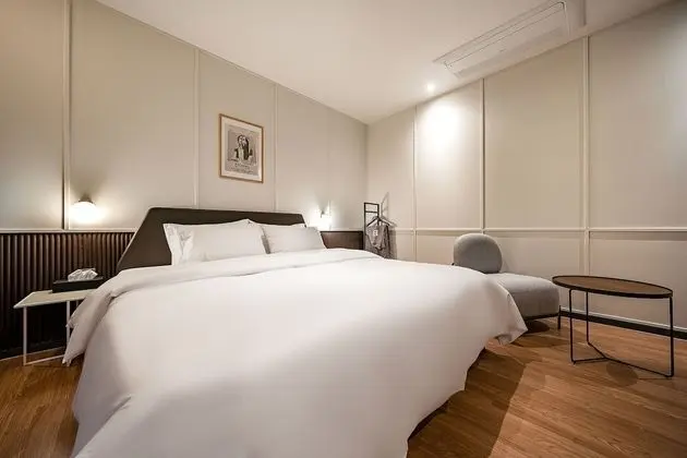 Deluxe Tek Büyük Yataklı Oda