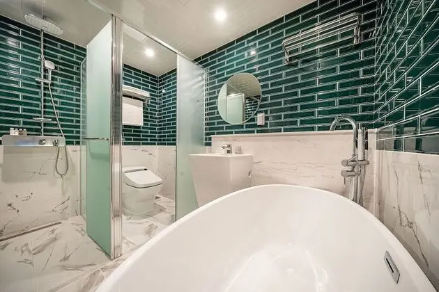 Deluxe Tek Büyük Yataklı Oda
