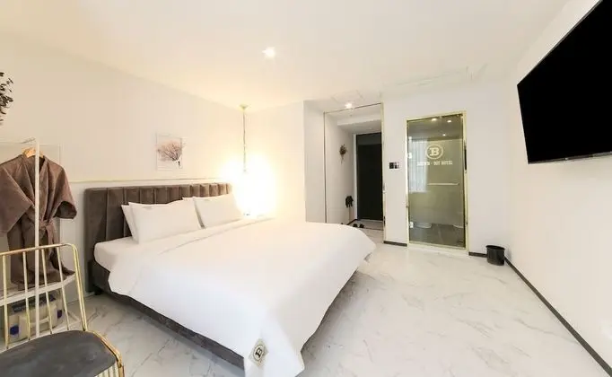 Standard Tek Büyük Yataklı Oda, Şehir Manzaralı