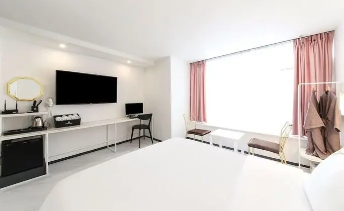 Standard Tek Büyük Yataklı Oda, Şehir Manzaralı