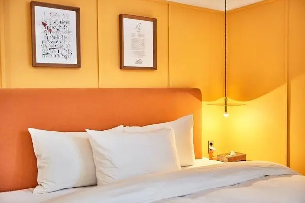 Deluxe Tek Büyük Yataklı Oda, Kısmi Deniz Manzarası