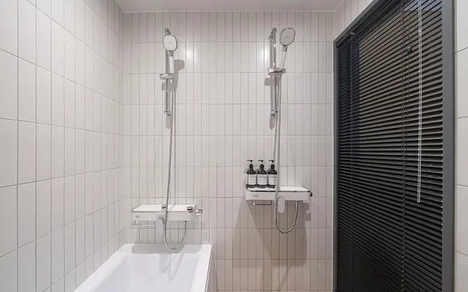 Oda (Suite B (OTT Bathtub Wifi Styler King)