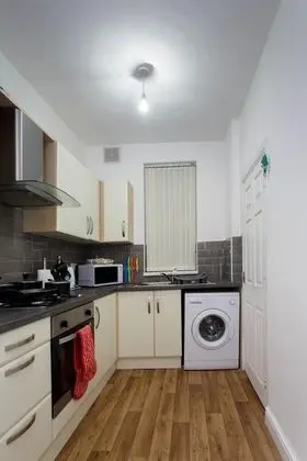 Ev, Banyolu/Duşlu (2 bedroom House - Sleep 5)