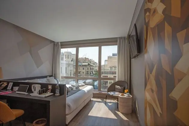 Urban King room with City View