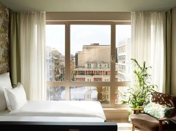Urban Large King Room with City View
