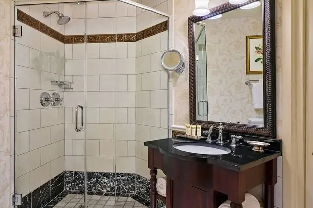 Classic Oda, 1 Büyük (Queen) Boy Yatak, Şehir Manzaralı