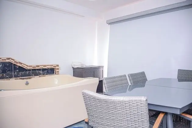 Comfort Apart Daire, 3 Yatak Odası, Sıcak Su Havuzu, Şehir Manzaralı