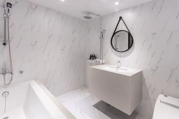 Premium Tek Büyük Yataklı Oda