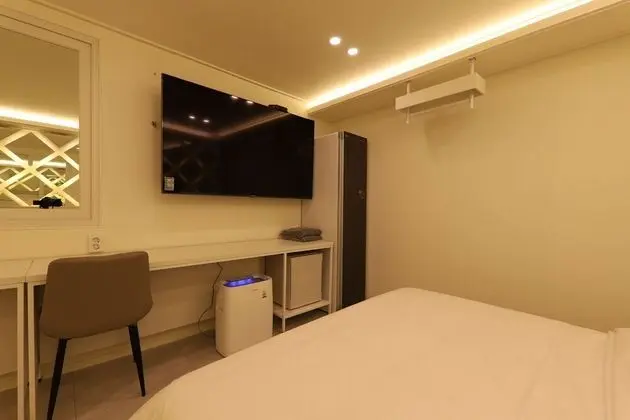 Deluxe Tek Büyük Yataklı Oda