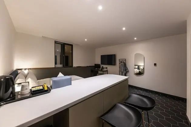 Deluxe Tek Büyük Yataklı Oda