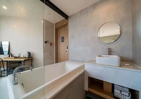 Tek Büyük Yataklı Oda, Teras, Okyanus Manzaralı