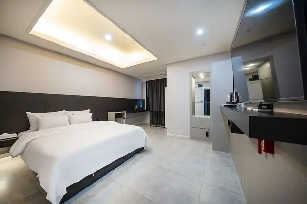Deluxe Tek Büyük Yataklı Oda