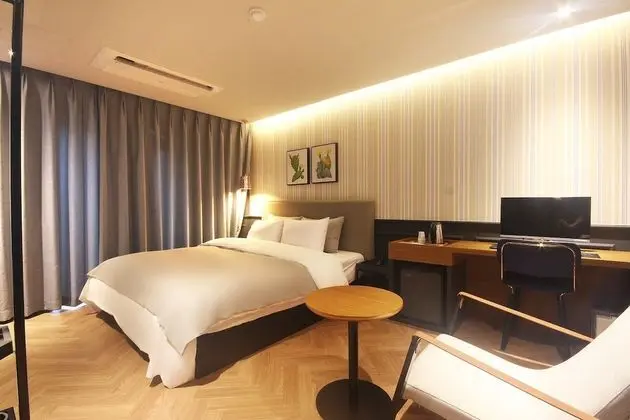 Deluxe Tek Büyük Yataklı Oda, Teras